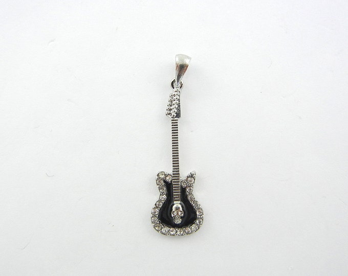 Small Silver-tone Guitar Pendant