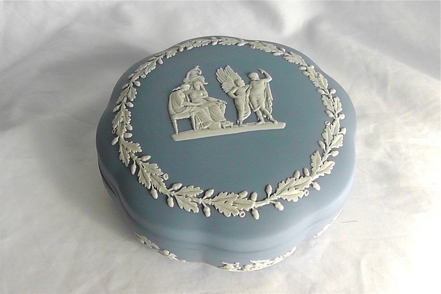Vintage Wedgwood Trinket Box by DelicateCreations on Etsy
