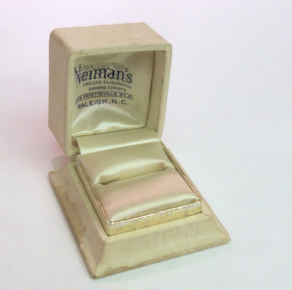 ... Colored with Pale Gold Trim gift box or engagement Neimans Raleigh NC
