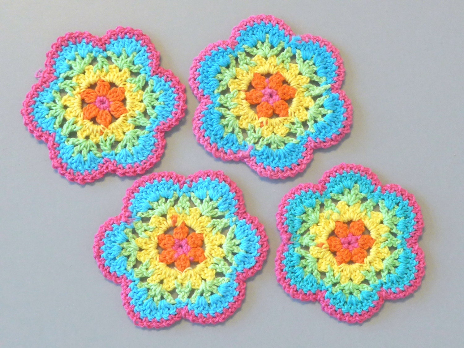 10 Large Crochet Flower Appliques EA275 by twpmango on Etsy