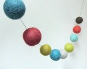 Retro Garland - felt garland in MCM retro colors - house decor - interior design - home and living - multicolored garland-  3.5 ft long