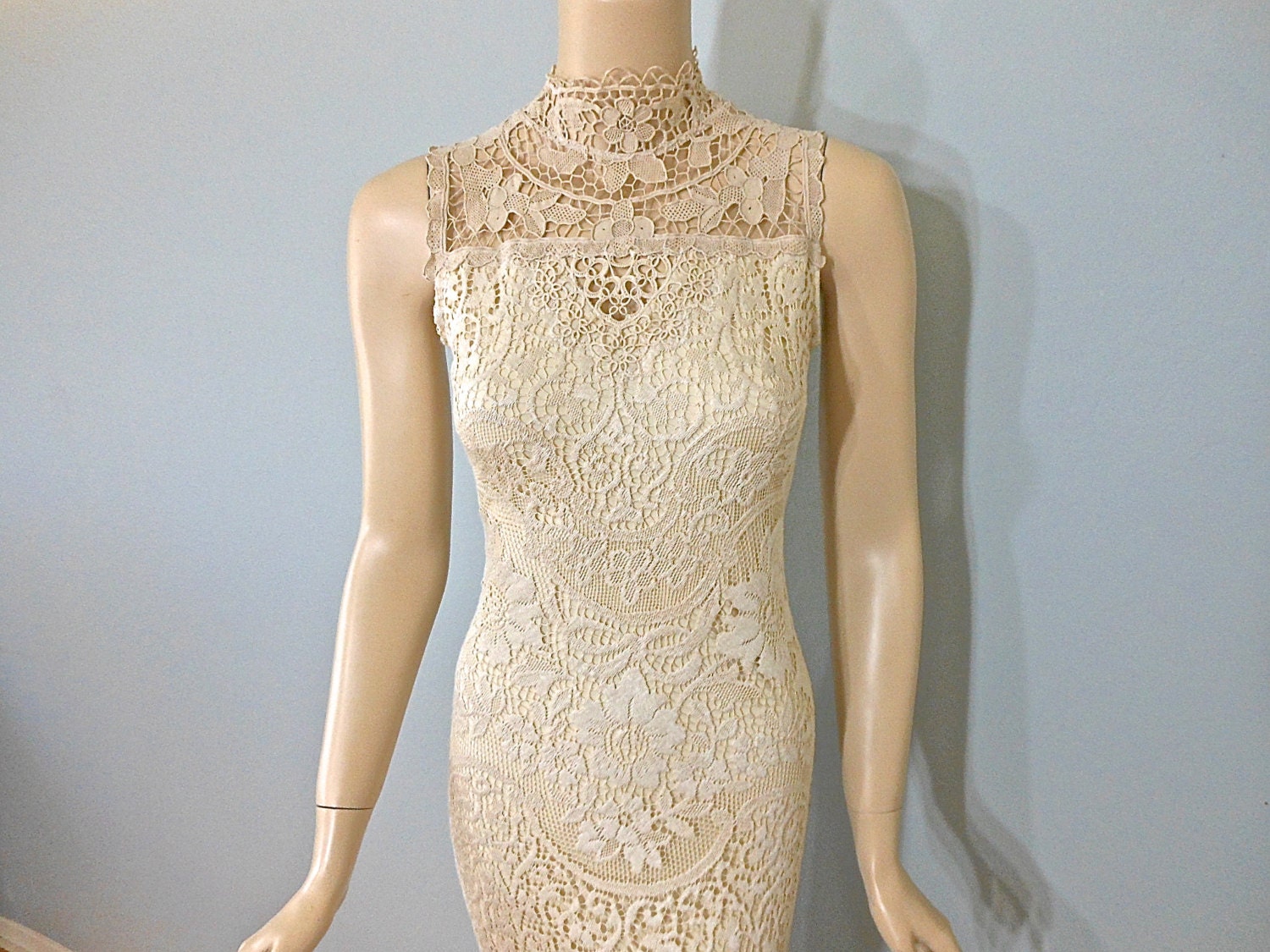 Vintage Inspired wedding Dress HIPPIE BoHo wedding dress LACE
