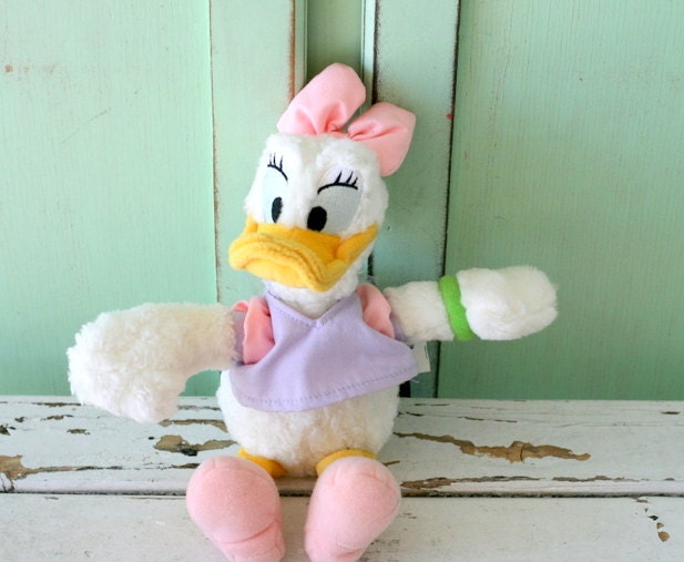 daisy duck fashion doll