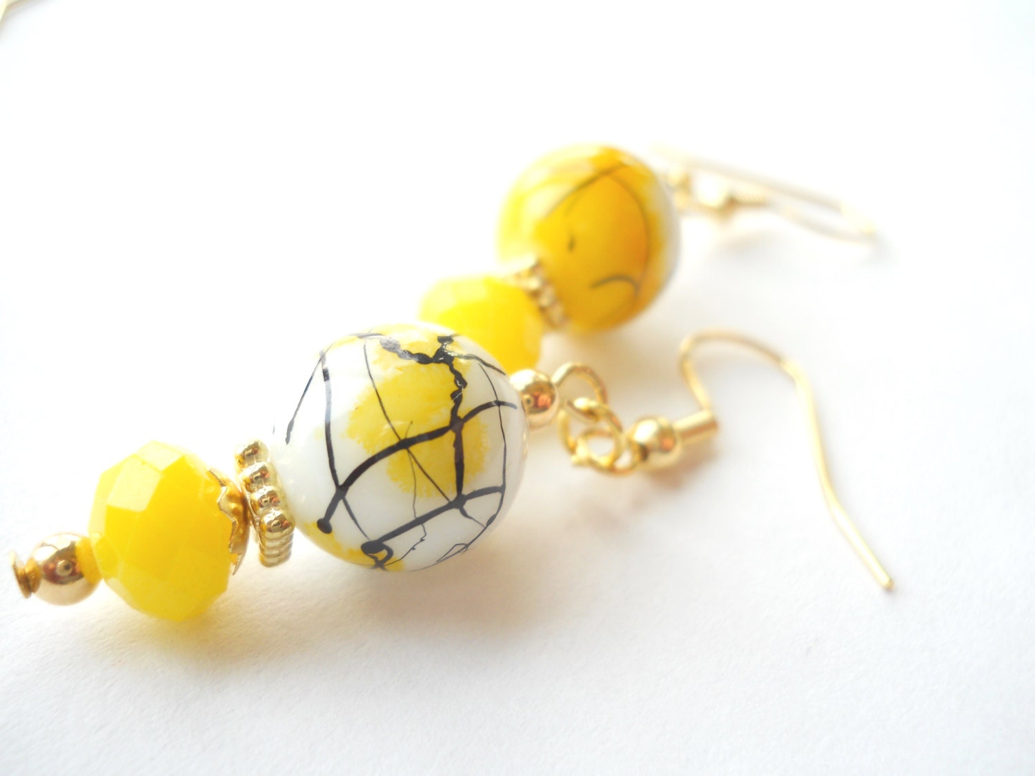 Abstract Yellow Earrings Yellow White Earrings by chicagolandia