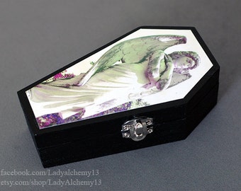 Mini Casket Coffin Small Pet Trinke t Stash Box Rings Cemetery Winged 