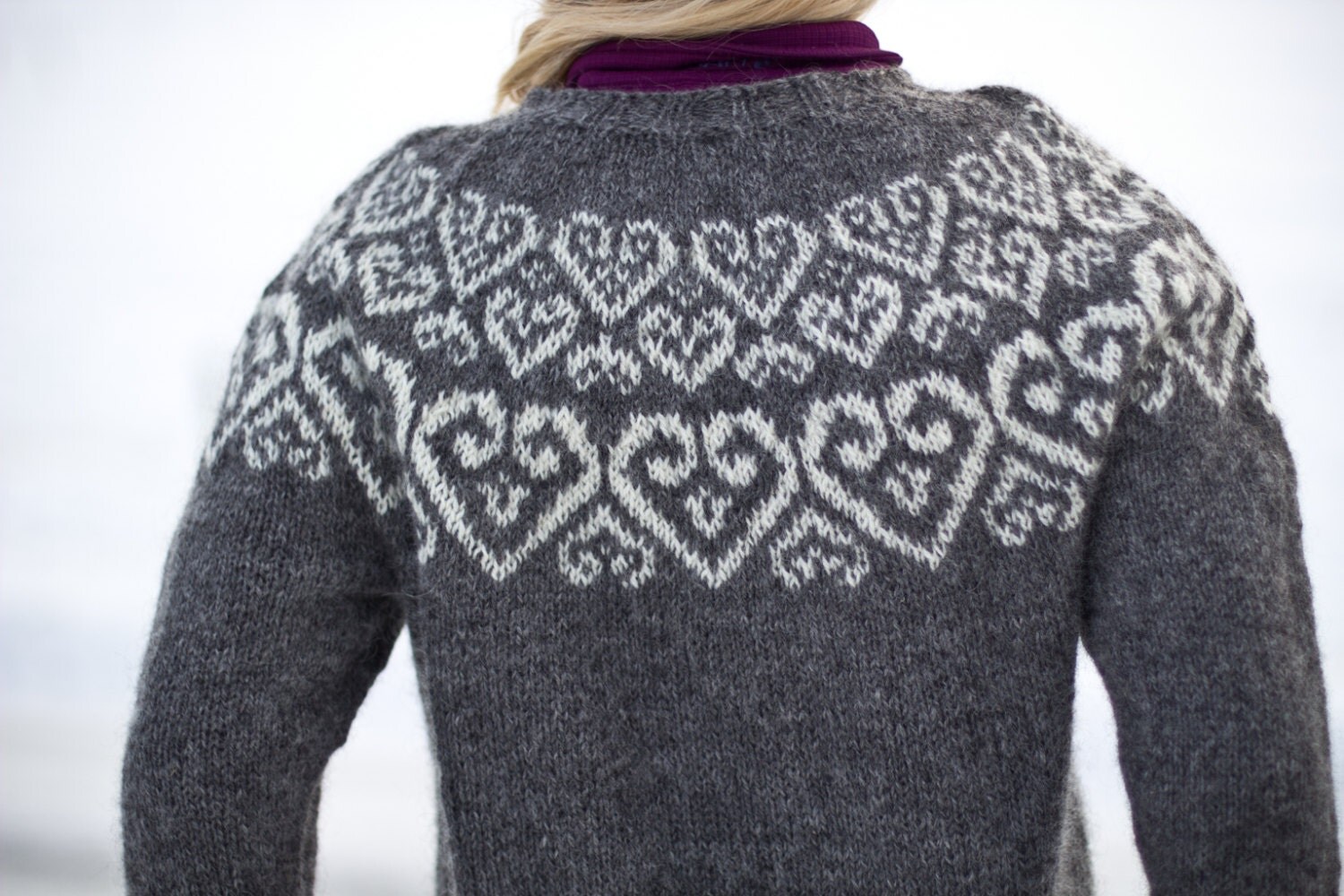 Sweetheart Icelandic lopapeysa pattern knitted wool