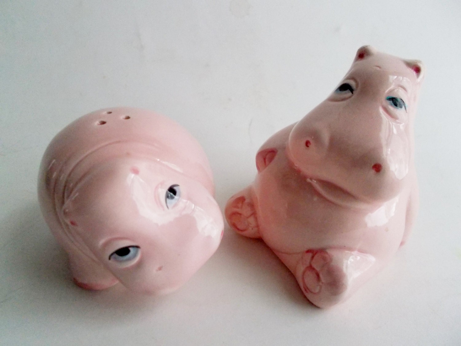 Vintage Pink Ceramic Hippo Salt and Pepper Shakers Made in Taiwan R.O.C