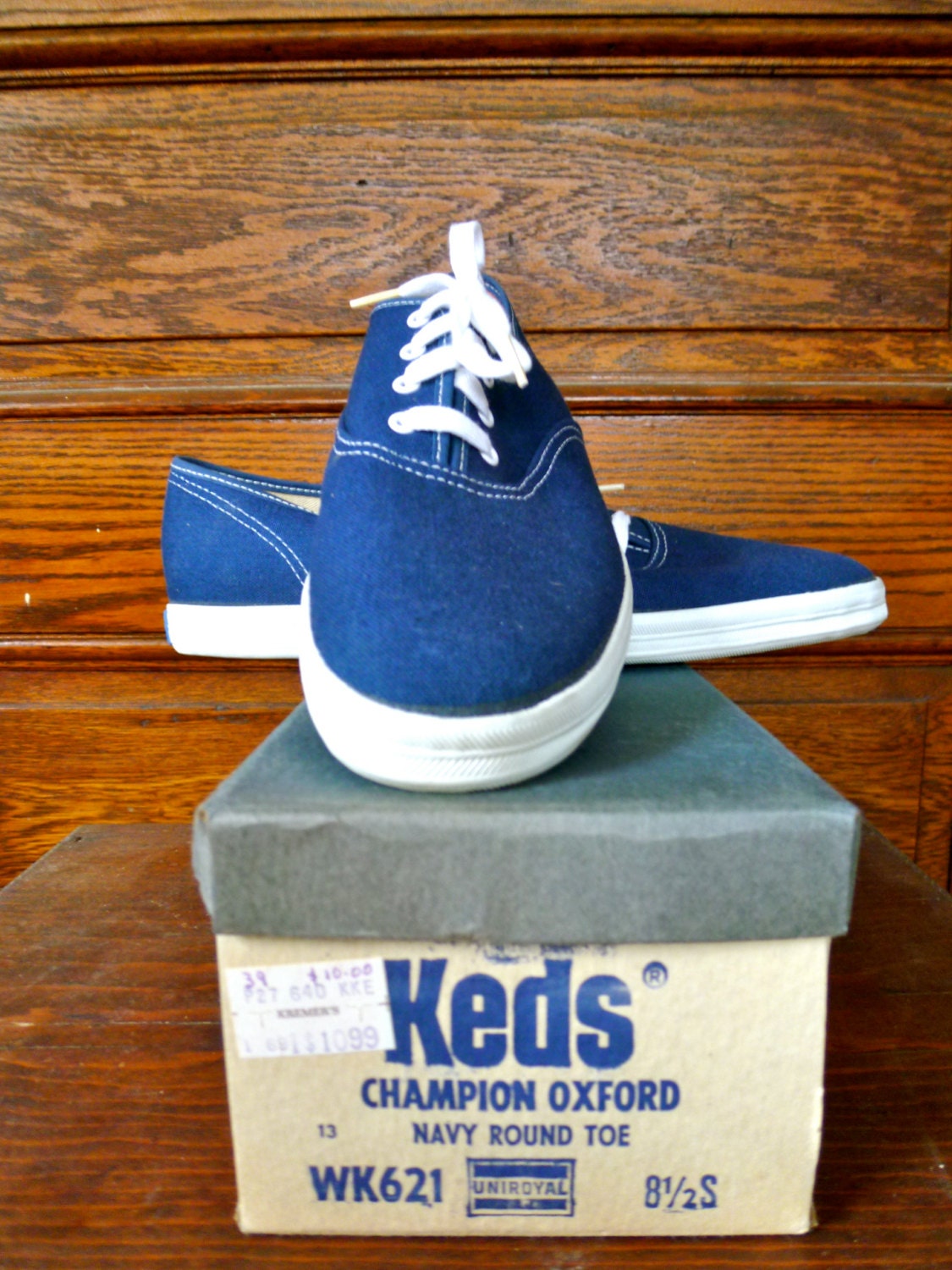 old navy white canvas sneakers