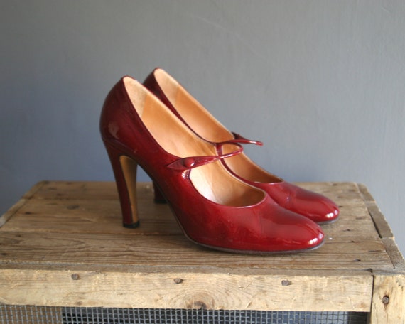 1970s Patent Leather Mary Jane Shoes 39.5 / UK 6.5 / US 9