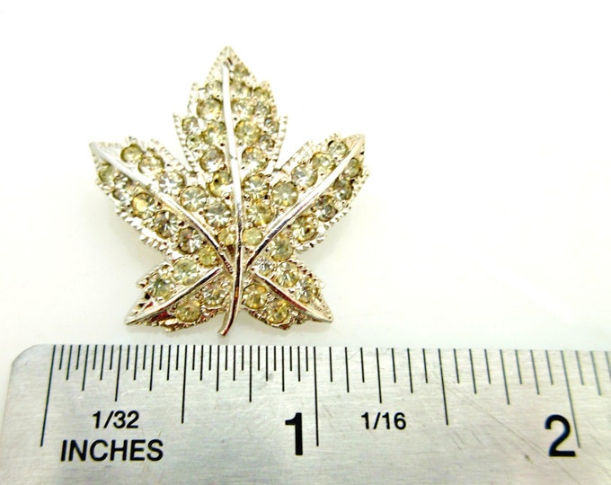 Maple Leaf Brooch - Rhinestone - signed Keyes - silver tone metal - leaf pin