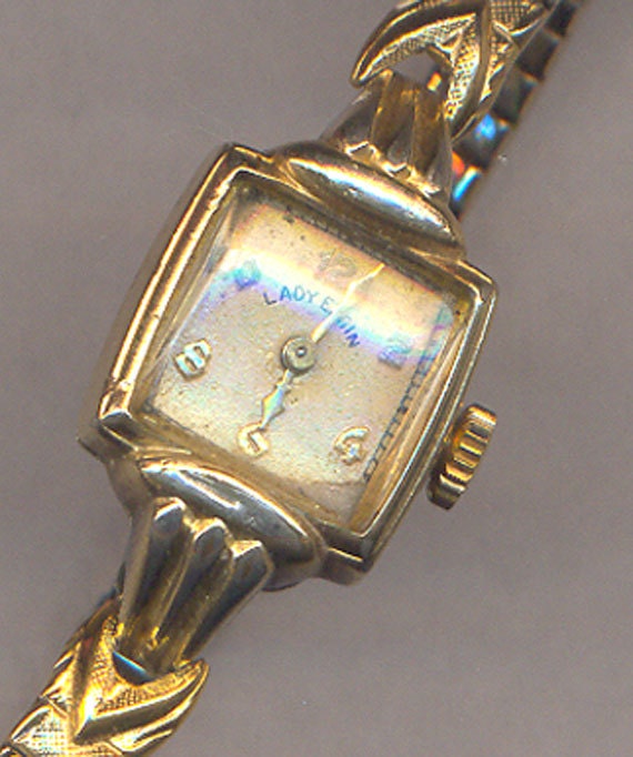 Vintage LADY ELGIN Wrist WatchLadies Wind Up Gold Elgin Watch 