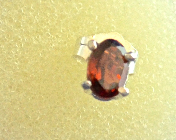 Red Garnet Stud Earrings, 6x4 Oval, Natural, Set in Sterling Silver E686