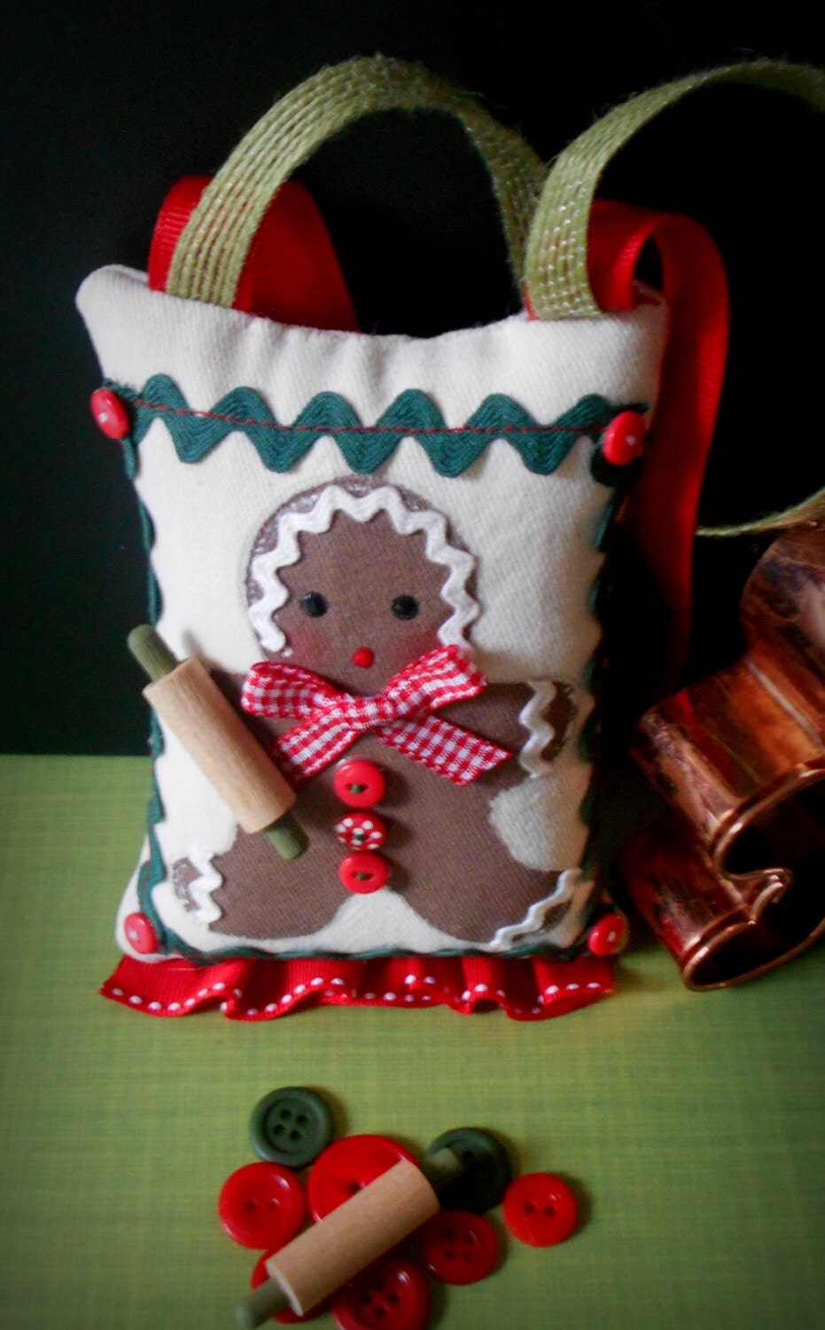 gingerbread pillow