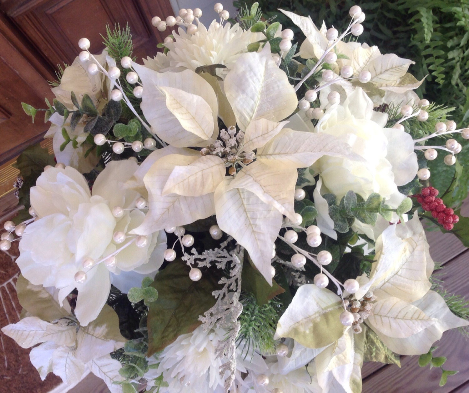 Centerpiece Poinsettia White and Light Green FREE SHIPPING