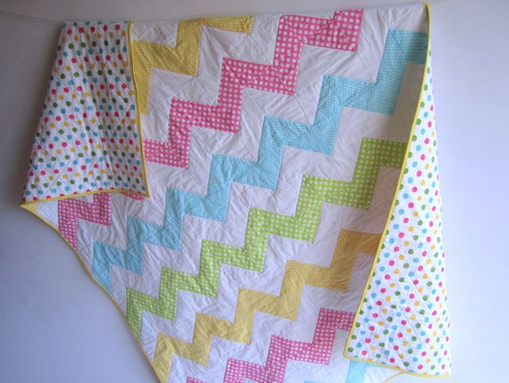 Sweet Dots Chevron Girl Twin Size Quilt