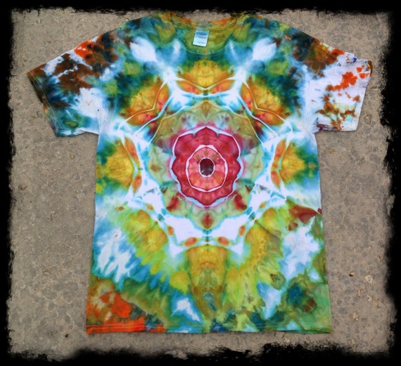 Tie-dye T-Shirt Large Mandala by GratefullyDyedDamen on Etsy
