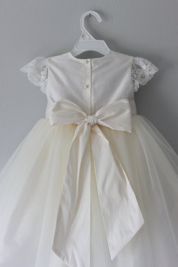 Items similar to Lace cap sleeves dress Flower girl dress - Country ...