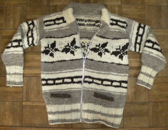 Vintage COWICHAN Sweater / authentic / Vancouver Canada / hand