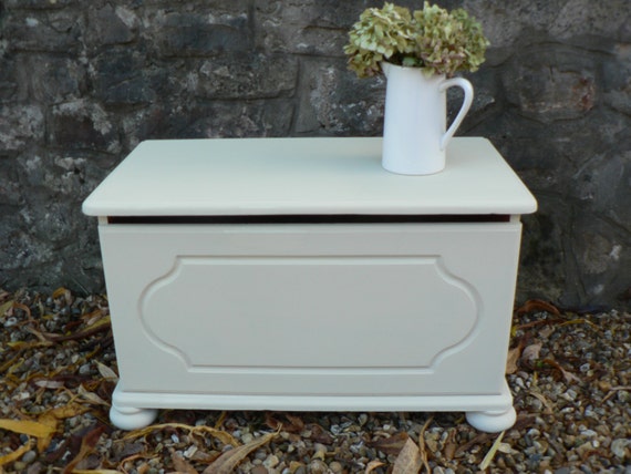 shabby chic blanket box ottoman toy chest in annie sloan old shabby chic blanket box ottoman toy chest in annie sloan old