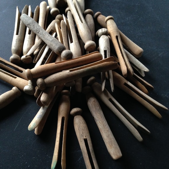 25 wooden round clothes pins vintage by MilkweedVintageHome