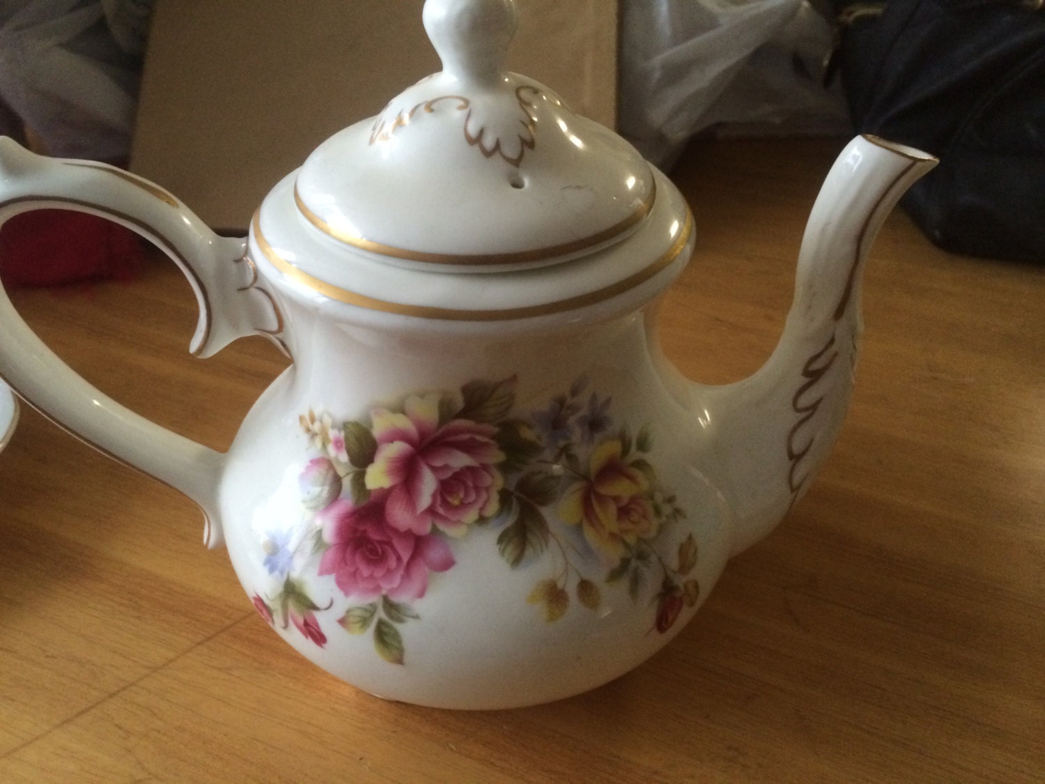Holiday SALE Old English Bone China Teapot Haute Juice