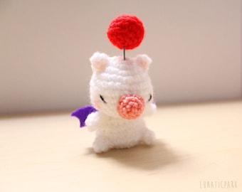Cute amigurumi Moogle from final fantasy - as keychain or mini plush you can choose