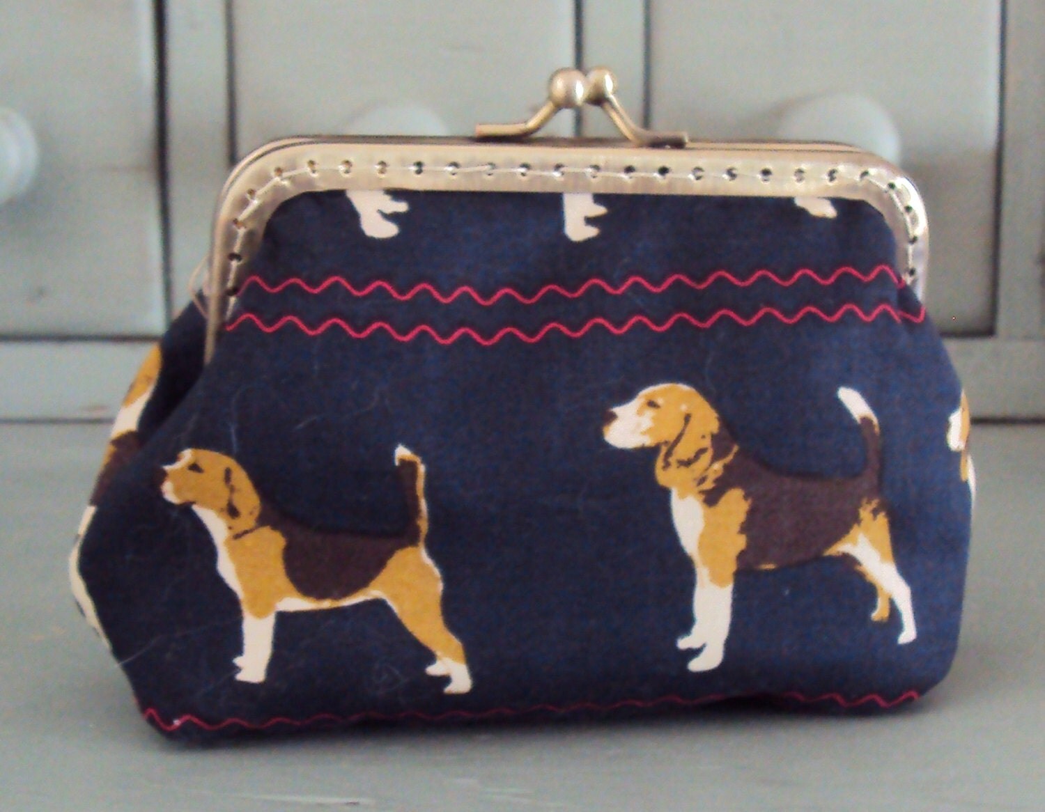 Dog purse beagle dogs kiss lock coin purse