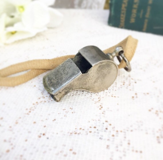 1930's Boy scout whistle Be Prepared patina cork ball