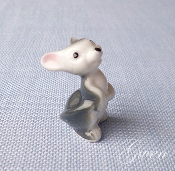 Vintage Tiny small Mouse 1 Figurine Bone china Porcelain