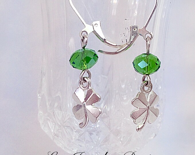 Clover Lucky Earrings - St Patricks Day Earrings - Lucky Earrings - Green Earrings - Green Dangle Earrings - Drop Earrings