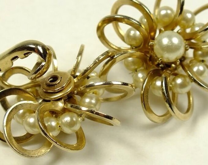 Storewide 25% Off SALE Beautiful Vintage Floral Inspired Multi Dimensional Pearl Earrings Featuring Circular Open Gold Tone Wire Clip-On Des