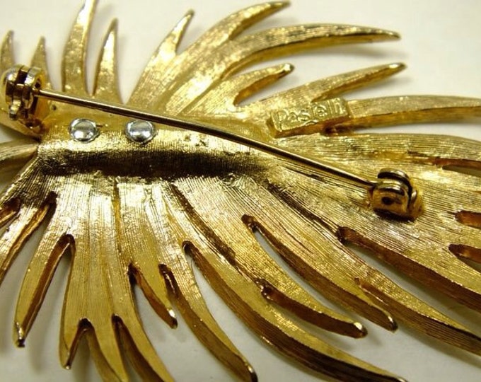 Storewide 25% Off SALE Beautiful Vintage Designer Signed Pastelli Enamel Feather / Leaf Brooch Featuring Gold Tone Setting and Faint Yellow