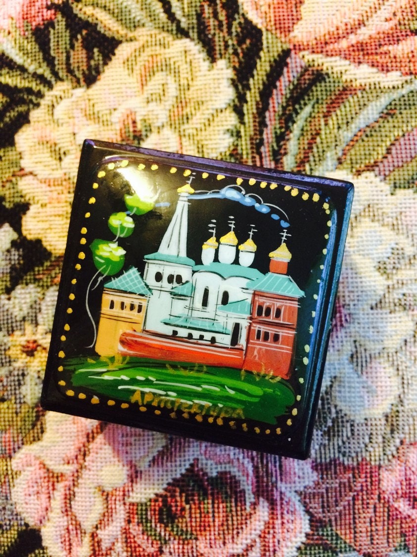 Russian Lacquer Hand Painted Trinket Box with Orthodox Church – Haute Juice