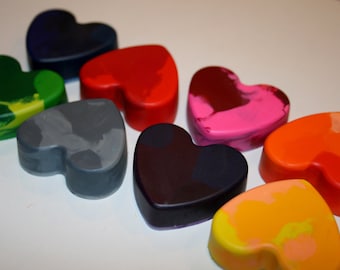 Set of 8 Colorful Heart Crayons