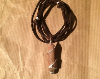 Chrysalis Pendant (C) - Wirebug