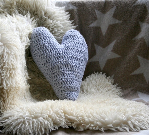 crochet for pillow shaped heart pattern by Heart Crochet Heart decor shaped Pattern CrochetMonkie Pillow