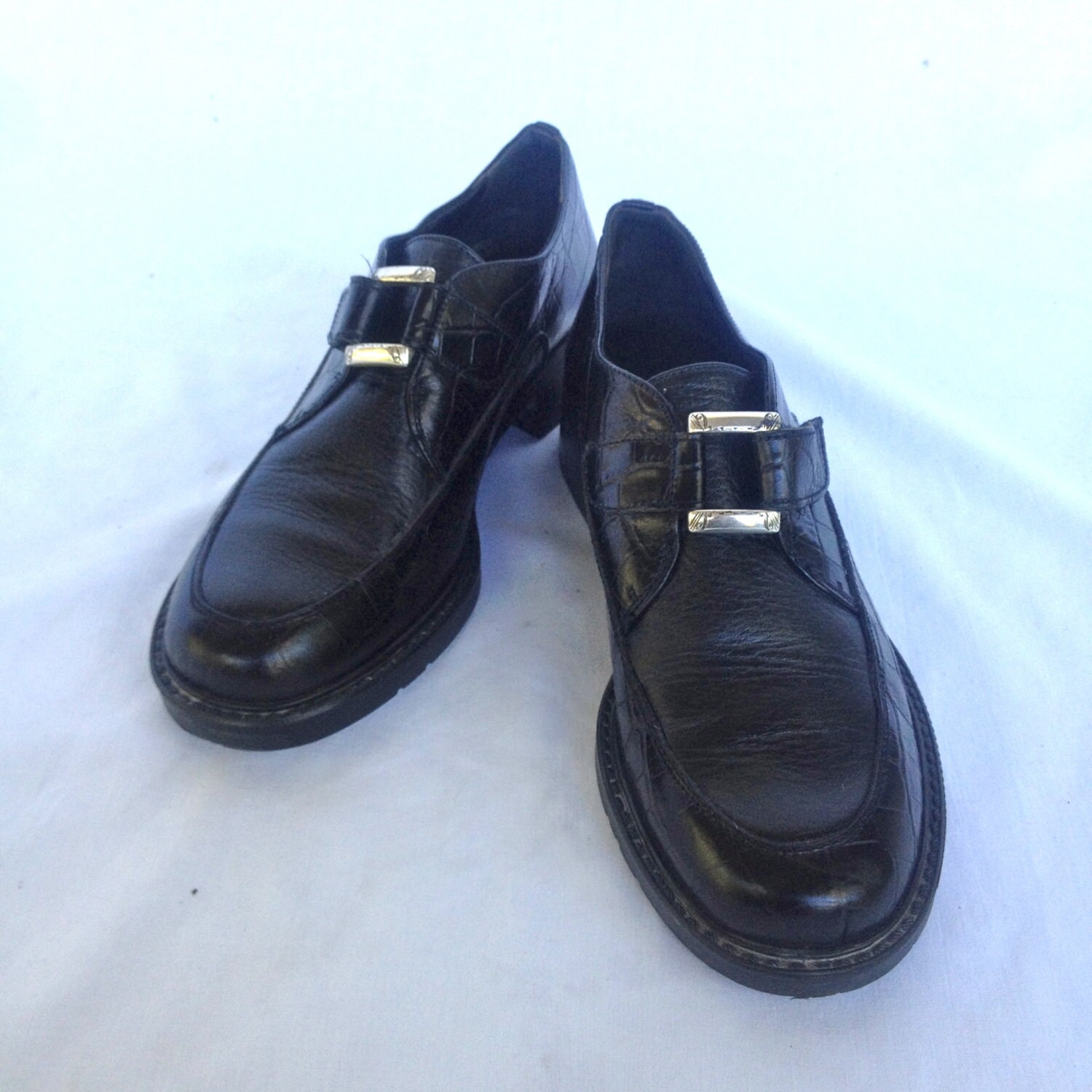 90s Women’s Brighton Black Leather Loafers with side velcro buckle size ...