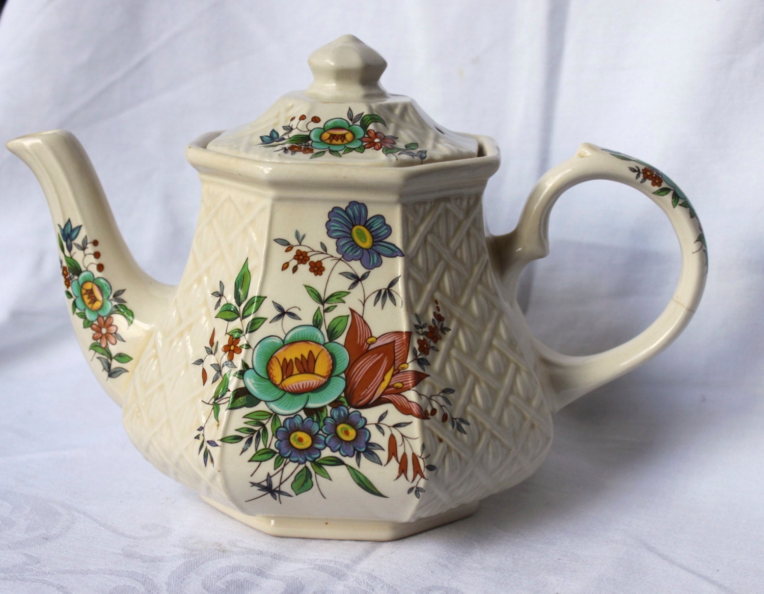 Vintage Sadler Floral Teapot by VintageBitsAndOdds on Etsy