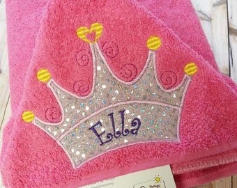 Personalized Princess Hooded Towel with Crown Tiara, Custom Hooded Bath, Princess Towel, Gift For a Princess, Princess Towel with a Hood