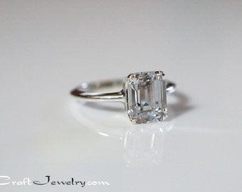Cubic zirconia emerald engagement rings