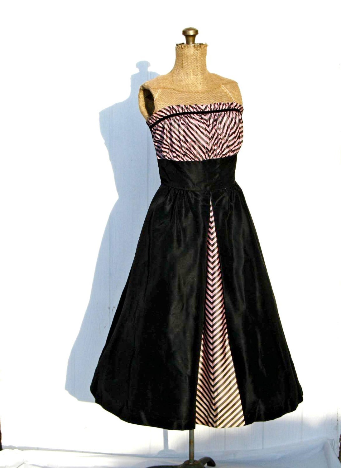 50's cocktail attire