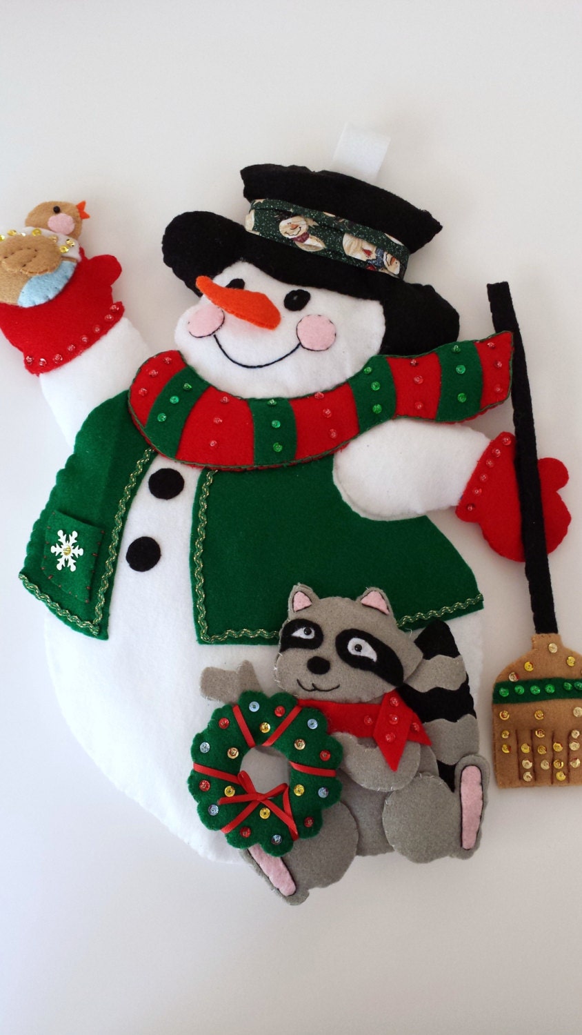 Frosty the Snowman Decorative Holiday Wall Hanging Newly Completed Vintage Kit