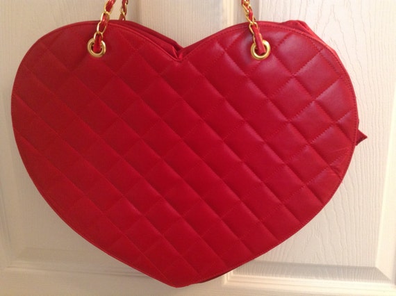 Red Large Heart handbag Fredericks of Hollywood / Novelty