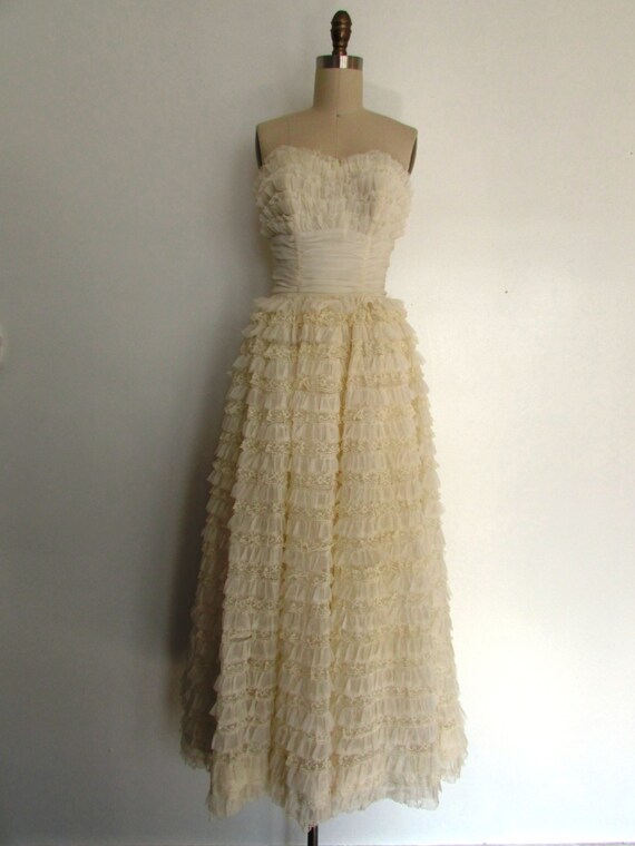 cake party dress cup ivory  50s  dress  Domb cupcake vintage vintage dress 1950s  cupcake Emma