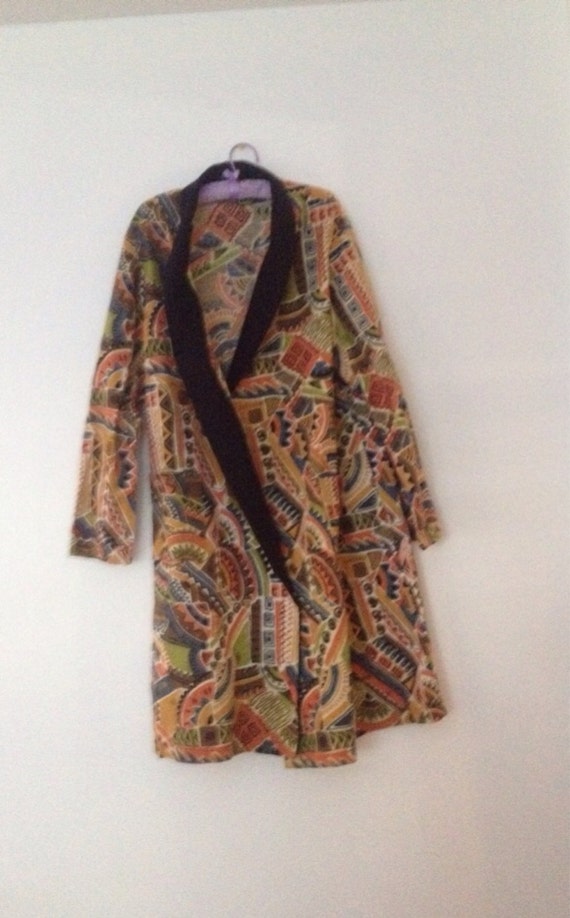 70s Full Length Kimono Abstract Print with Black Collar and