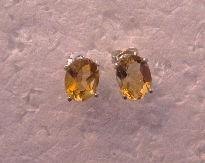 Citrine Stud Earrings, 9x7mm Oval, Natural, Set in Sterling Silver E727