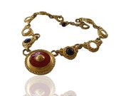 Valentine's day , gold tone circle center vintage necklace