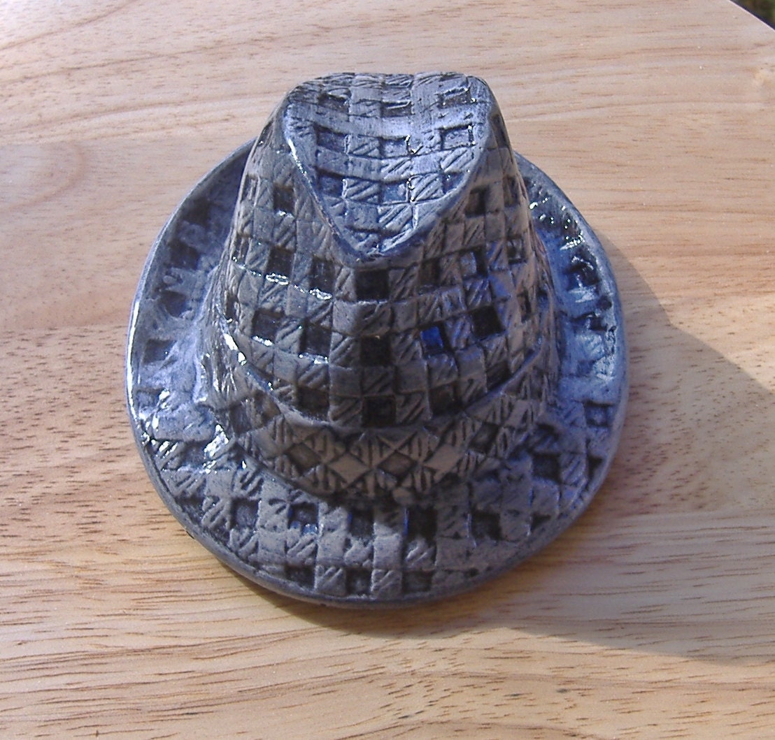 Bear Bryant Houndstooth fedora hat paper weight by