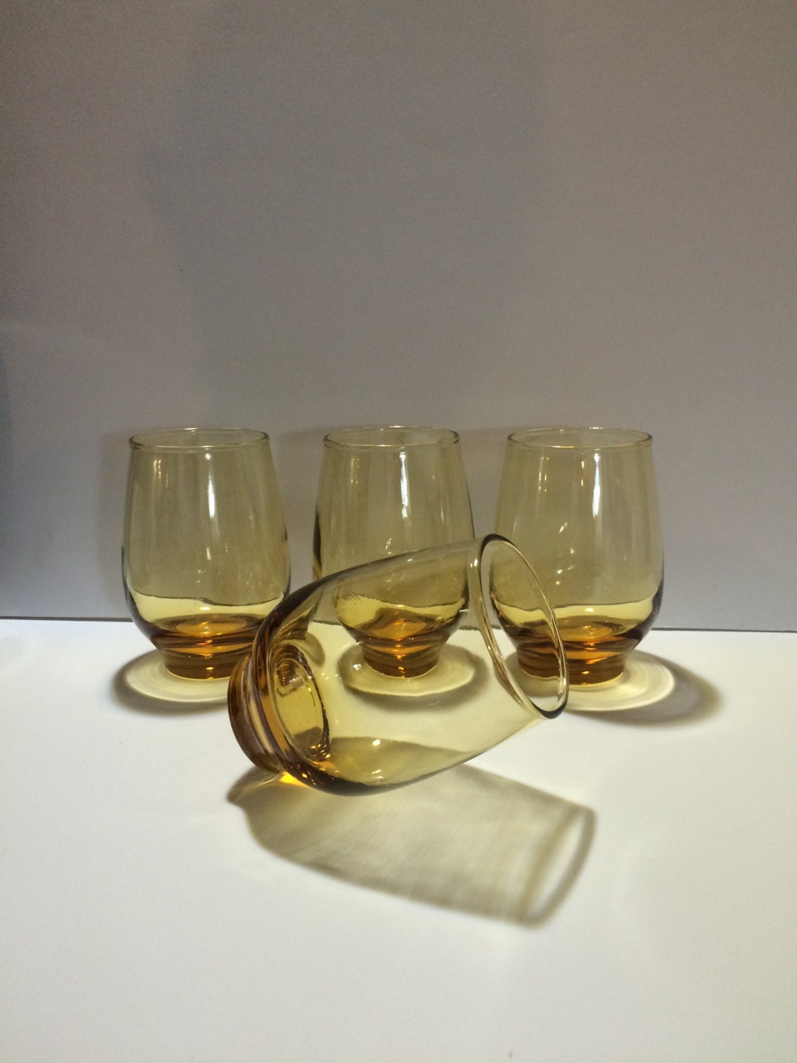 amber plastic wine glasses