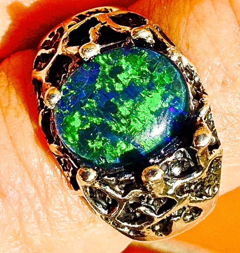 Men&#39;s Ring Sale. Spectacular Genuine Australian Opal ring.